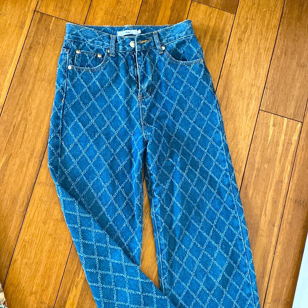 Adika Cliff Textured Pattern Jeans | WIDE